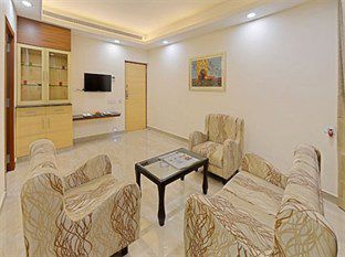 Poppys Anukula Residency Веллуру Экстерьер фото