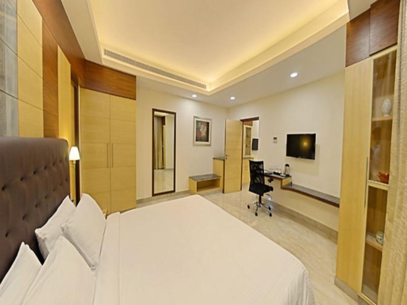 Poppys Anukula Residency Веллуру Экстерьер фото